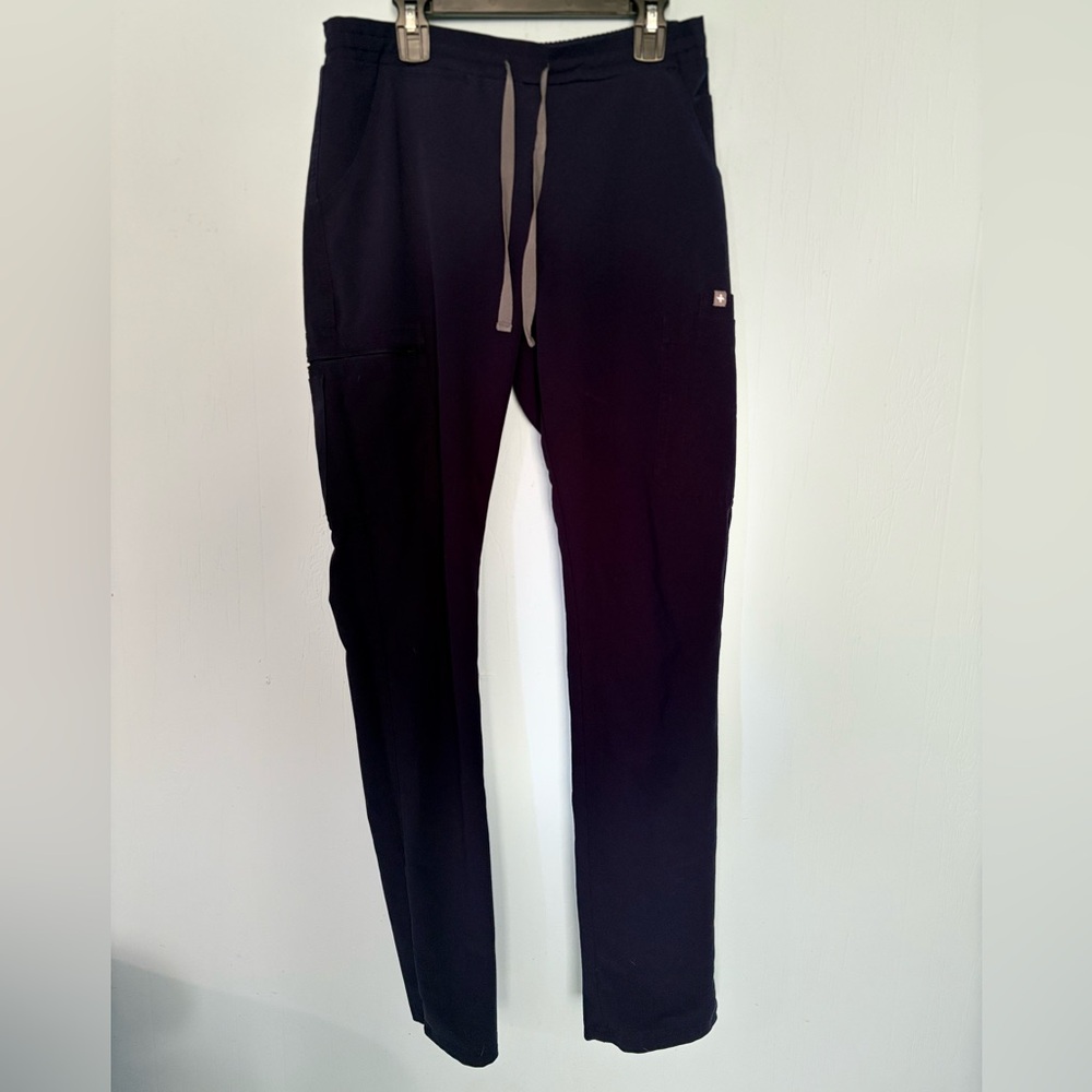 Women’s Figs scrub pants navy blue size XS Tall